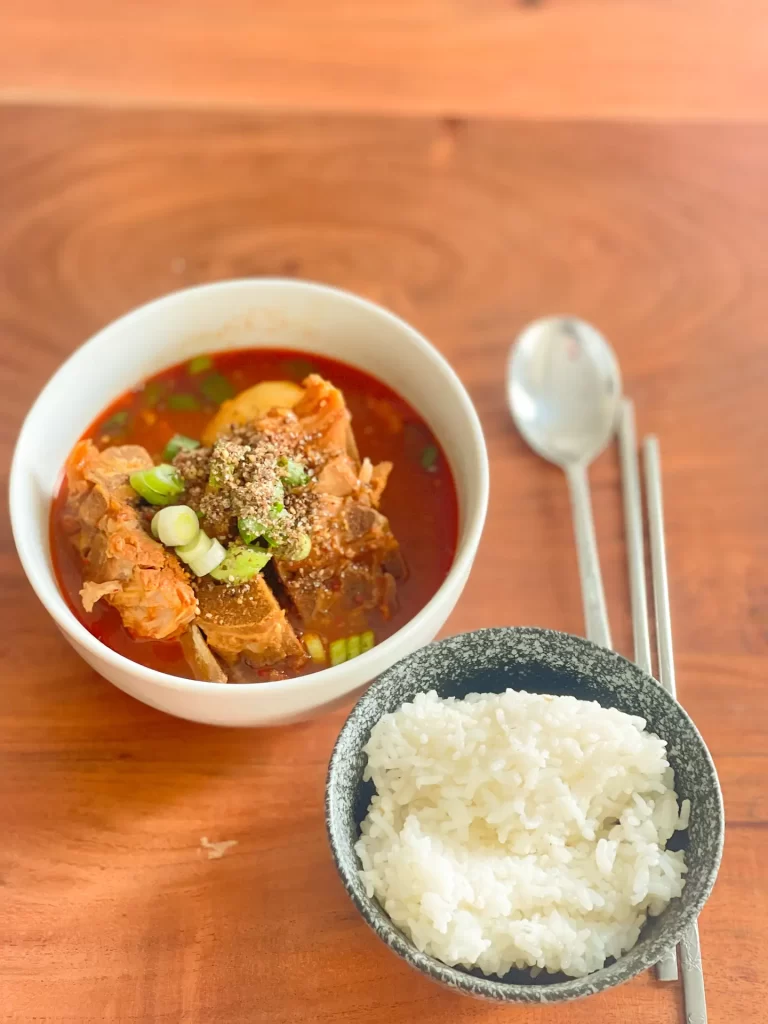 Finished pork bone soup