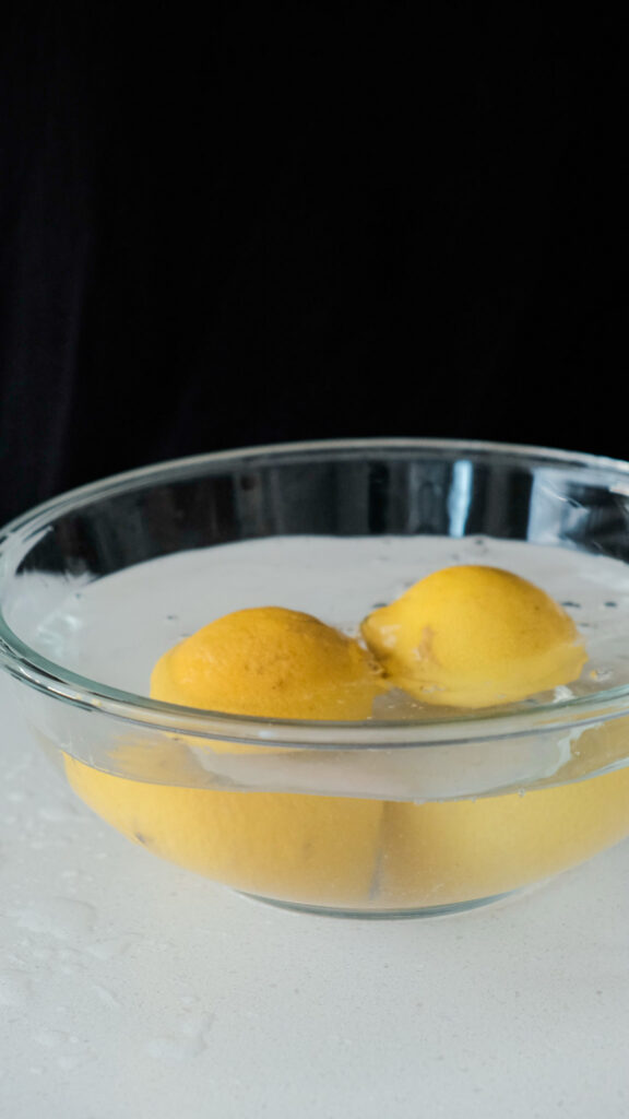 washing the lemons
