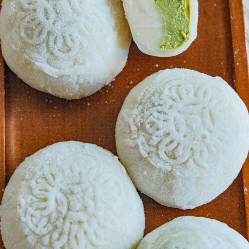 Snow skin mooncake
