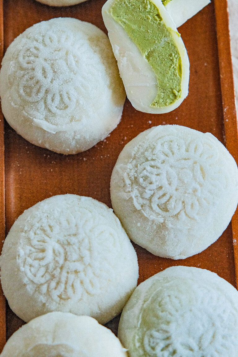 Snow skin mooncake
