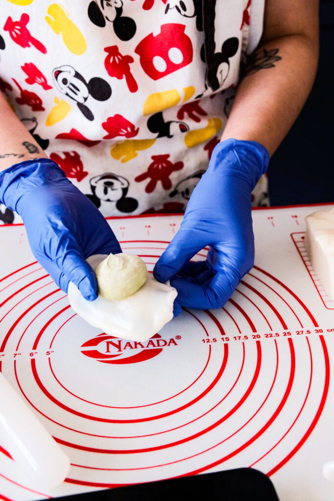 putting matcha into snow skin