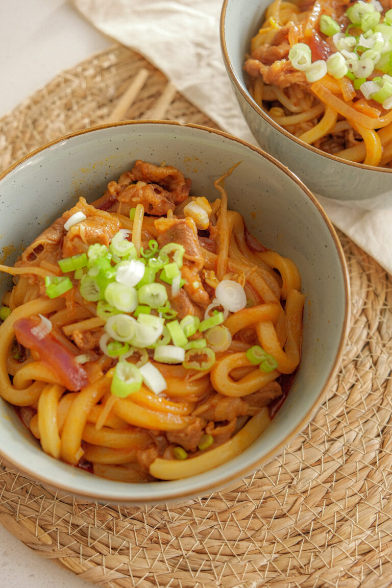 Spicy stir fry udon