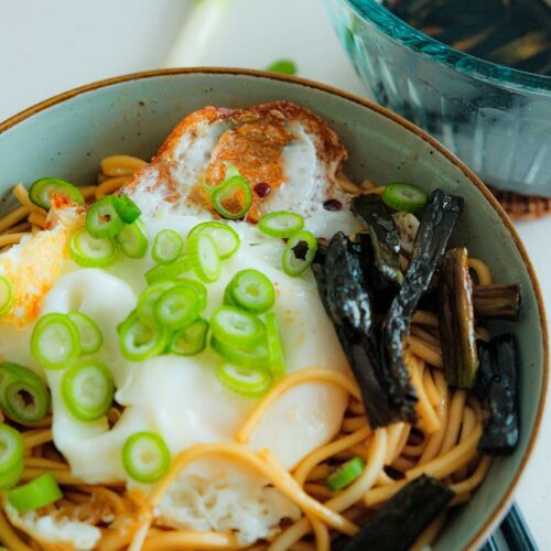 Scallion oil noodles