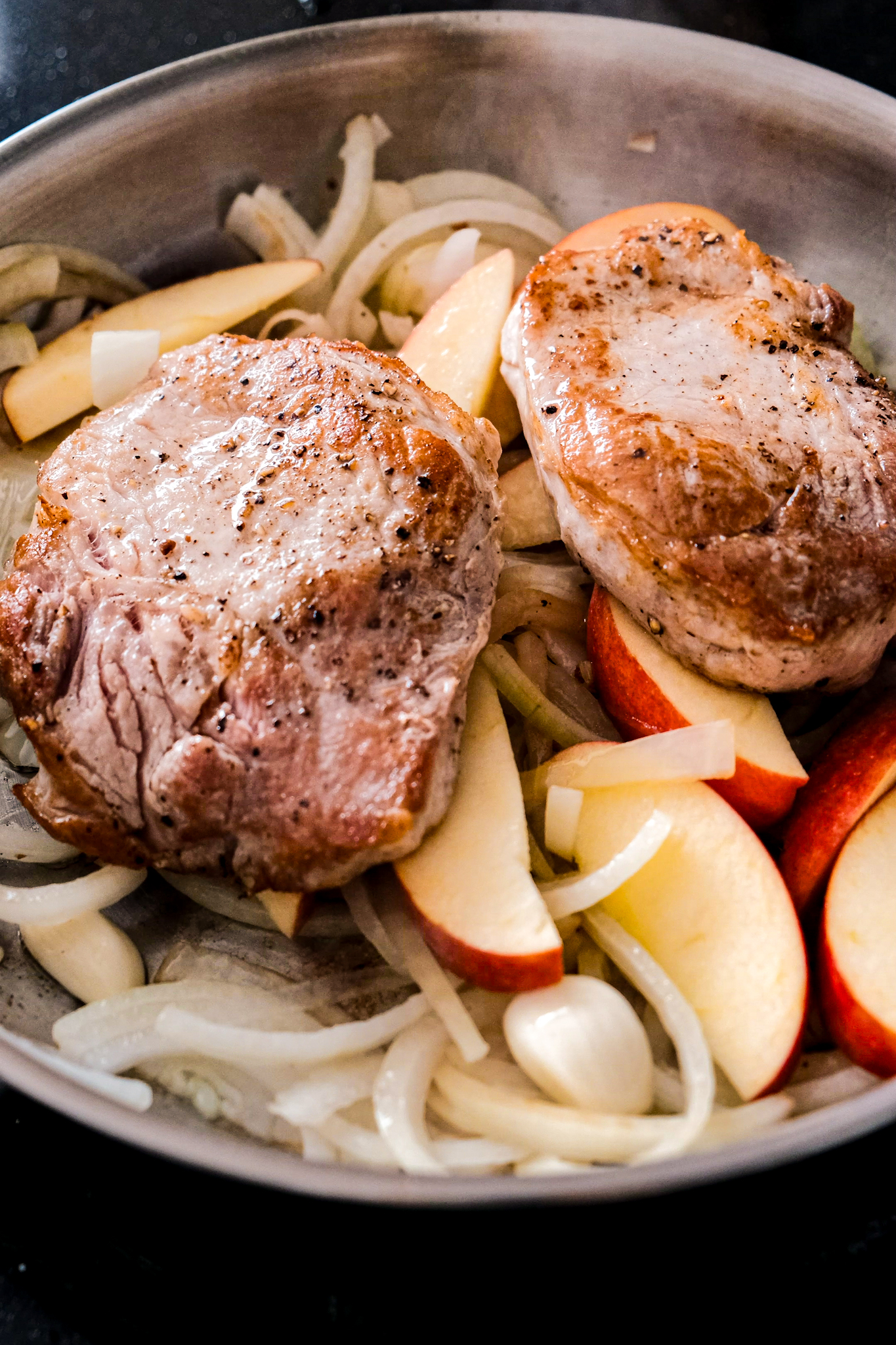 Pork chops with apple and onions