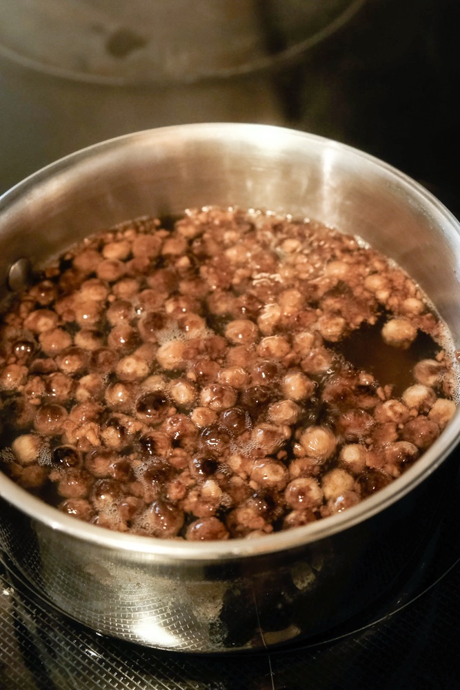 Floating tapioca pearl after boiling
